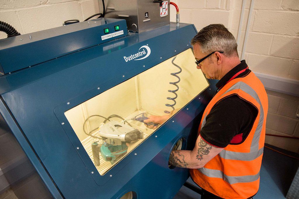 Makita Service Centre - Dustcontrol